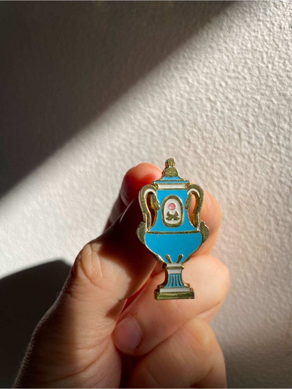NYC The Met French Vase Enamel Pin